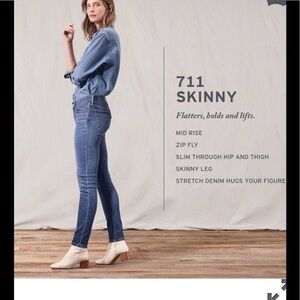 Levi's 711 Skinny distressed Jean Size 27